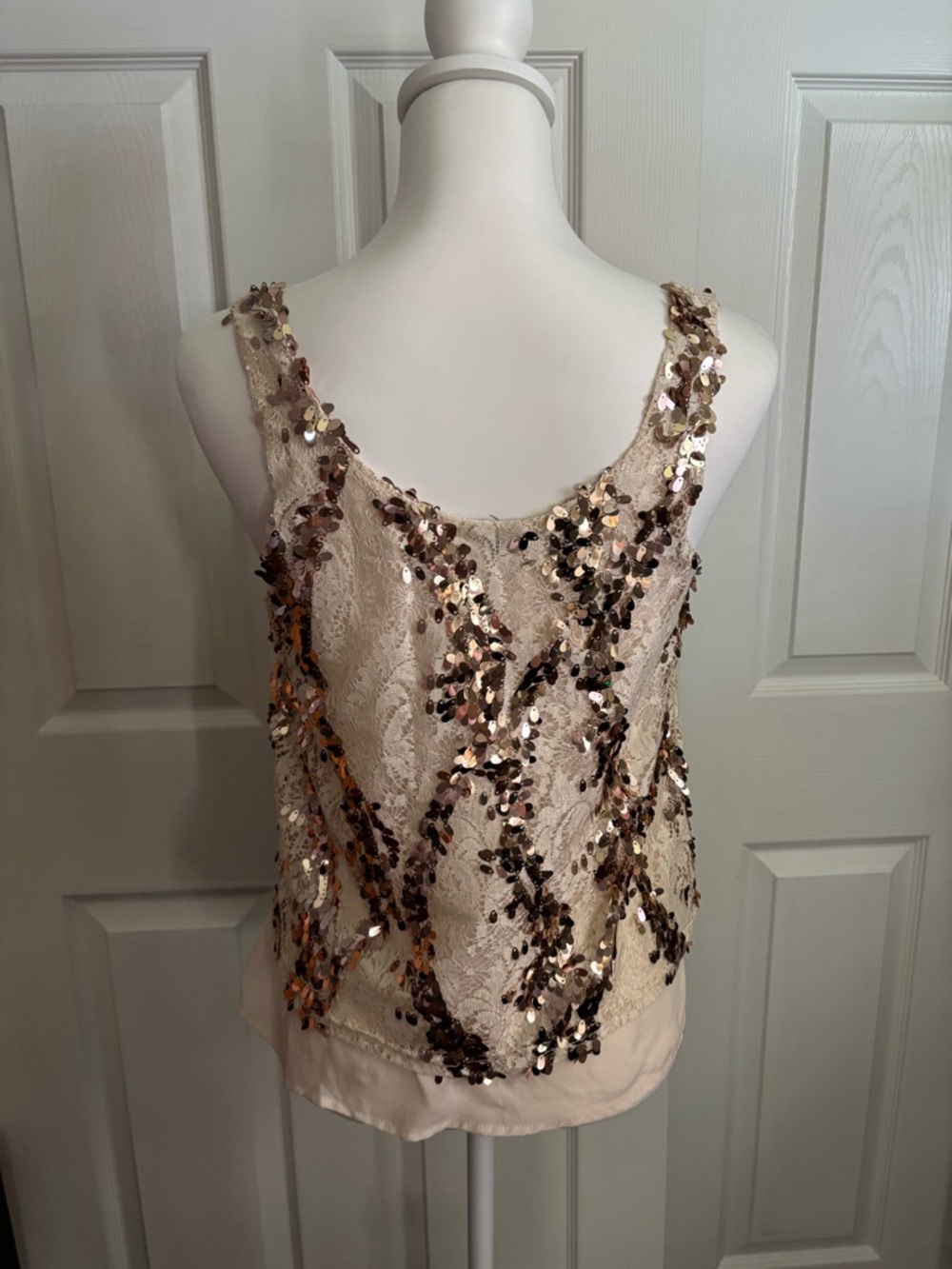 Charlotte Russe Rose Gold Sequin Lace Scoop Neck Sleeveless Tank Top XS - Picture 3 of 5